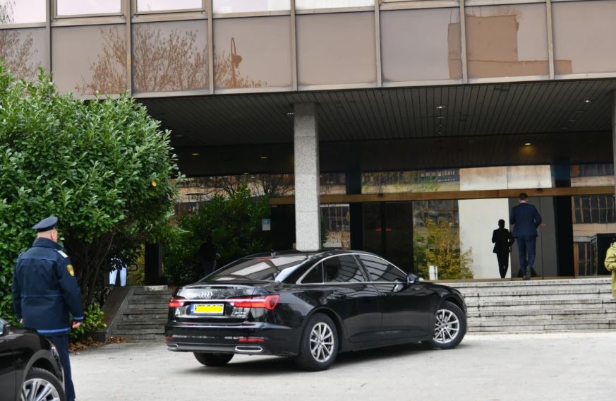 POSKOK se zvanično oglasio o jutrošnjoj akciji u KS i oduzimanju mobitela zbog afere "Spengavanje"