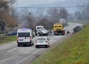 Pet osoba zadobilo povrede u saobraćajnoj nezgodi kod Loznice (FOTO)