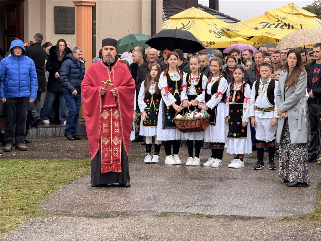 Mitropolit Fotije u Orahovcu: Pozvao vjernike na jedinstvo u vremenu iskušenja