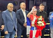 Održan boks spektakl u Zvorniku pod nazivom „Kraljice ringa“: Sara Ćirković pobijedila Sajdu Mosker iz Paname