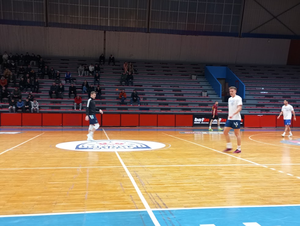 Poznati parovi četvrtfinala Novogodišnjeg turnira „Gradeks kup 2025. Zvornik“ – Mečevi danas od 18:00, prihodi od ulaznica idu za najmlađe u zvorničkoj bolnici