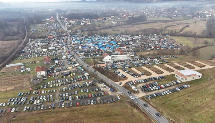 Na pijaci „Koridor“ u Memićima oduzeta veća količina pirotehničkih sredstava