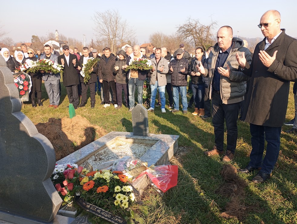 U Kozluku obilježena 14. godišnjica smrti Fadila Banjanovića Bracike: Prisustvovali građani iz cijelog Podrinja i brojni zvaničnici (FOTO+VIDEO)