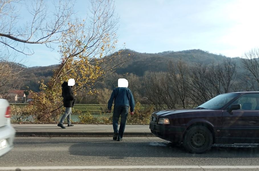 Saobraćajna nezgoda na ulazu u Zvornik danas usporila saobraćaj (FOTO)