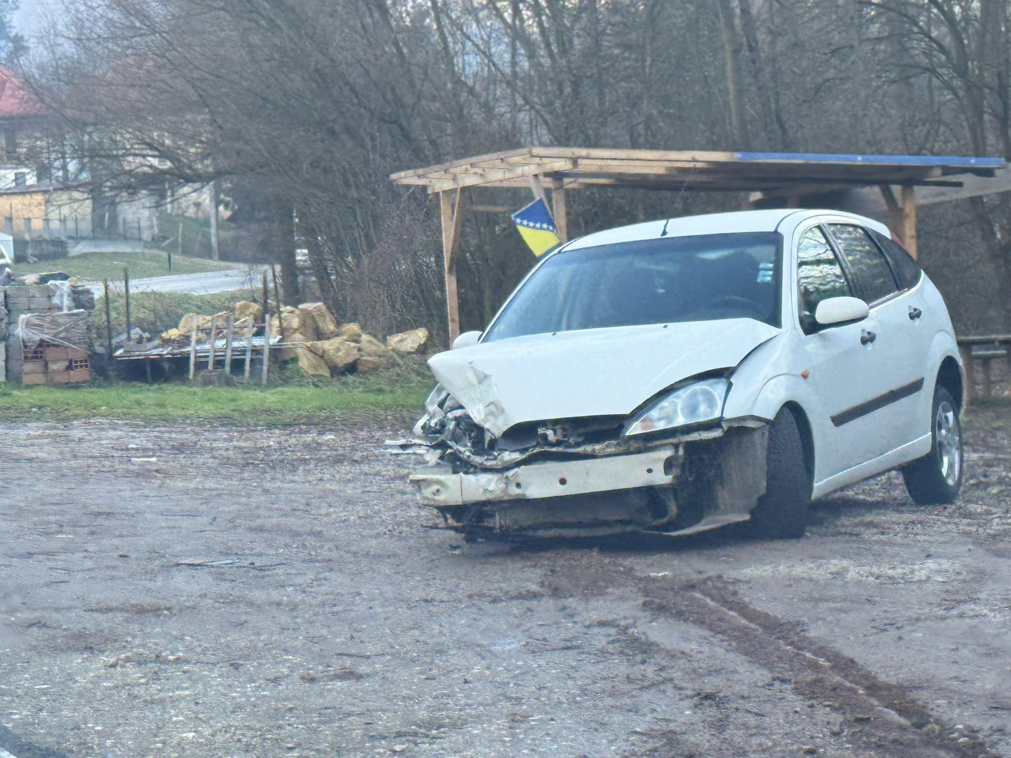Saobraćajna nezgoda na magistralnom putu Zvornik-Tuzla zabilježena video snimkom (FOTO)