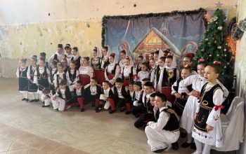 „Tabančići“ priredili novogodišnji koncert: Podijeljeno 150 paketića mališanima iz Tabanaca (FOTO)