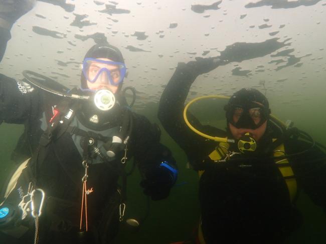 Hrabri ronioci pod ledom na jezeru Bistarac: Pogledajte avanturu za pamćenje (FOTO+VIDEO)