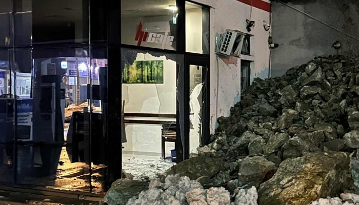 Odron pored magistralnog puta u Karakaju, ogromna materijalna šteta, srećom bez povrijeđenih lica (FOTO)