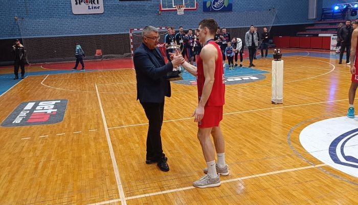  Кošarkaški spektakl u Zvorniku pripao košarkašima Borca (FOTO)