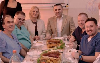 JZU „Bolnica“ Zvornik: U zasluženu penziju ispraćena medicinska sestra Rosa Đokić (FOTO)