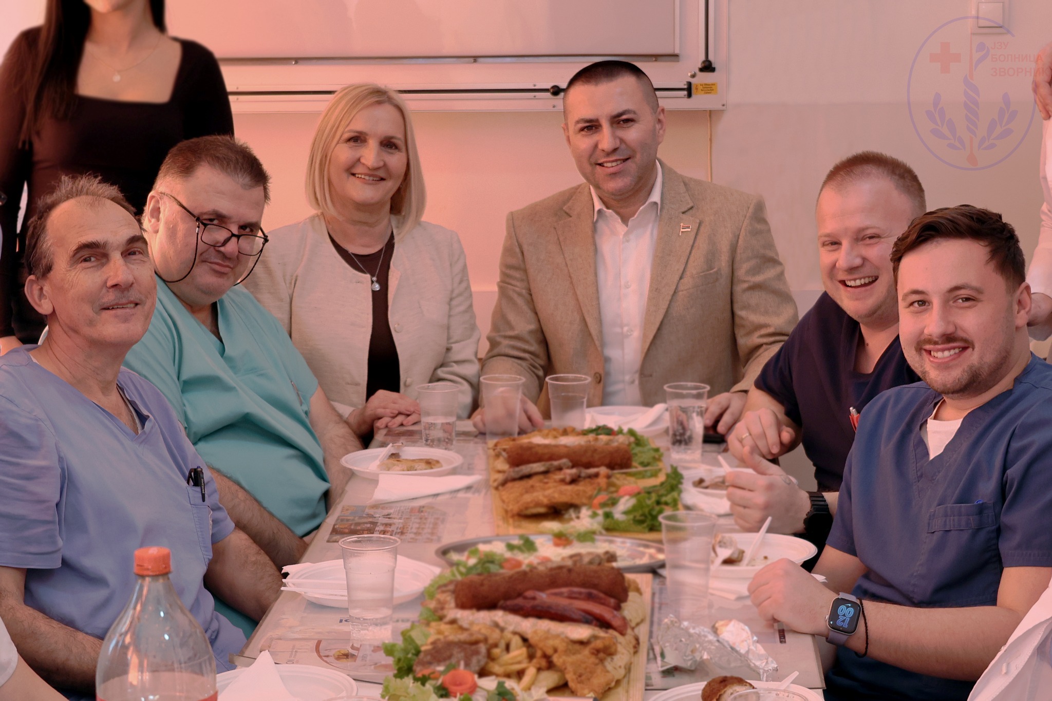 JZU „Bolnica“ Zvornik: U zasluženu penziju ispraćena medicinska sestra Rosa Đokić (FOTO)