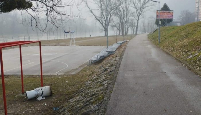 Vandalizam u Zvorniku dobio zvaničnu prijavu: Počinioci oštetili javnu imovinu, snosit će zakonske posljedice