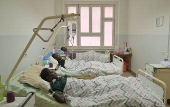 Zašto je novinarima zabranjen razgovor s teško povrijeđenim migrantima iz Sudana