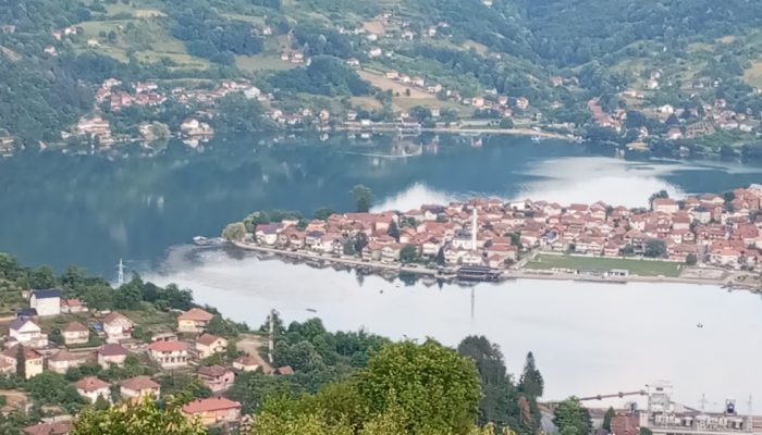 „Ima nade u ljude“: Dirljiva priča iz Diviča o čovjeku koji je pomogao majci i djeci u nevolji