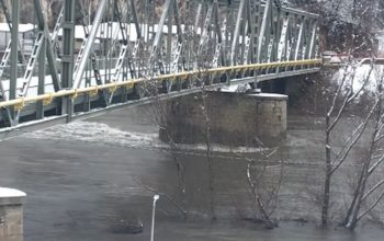 Vodostaj Drine u opadanju – Poplavljene tri kuće u naselju Terminal u Karakaju