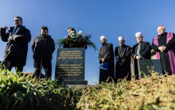 Na granici BiH i Srbije obilježeni grobovi 28 migranata: "Njihov jedini grijeh su preslabi pasoši"