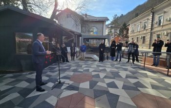 Otvoren rekonstruisani park u najvećoj gradskoj ulici na ulazu od Kapije (FOTO)