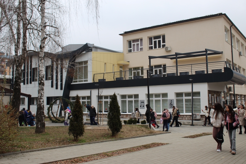  Zvornik dobija srednje muzičko obrazovanje, novoizgrađenu Umjetničku školu obišli gradonačelnik i ministar