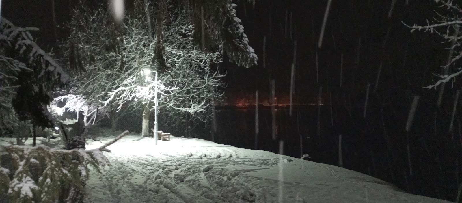 Civilna zaštita Zvornik upozorava: Novi snijeg i nagli porast snježnog pokrivača, građani da prijave probleme na vrijeme