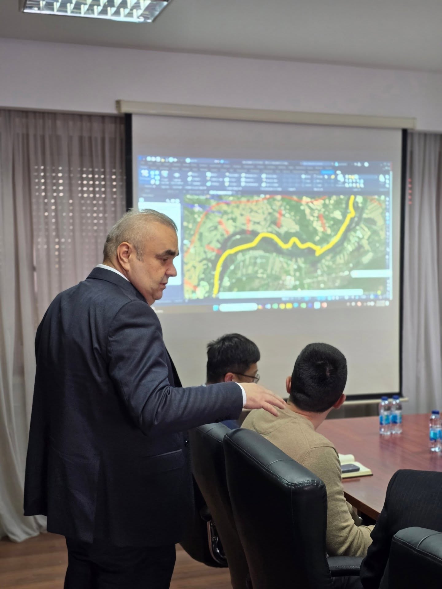 Predstavljena trasa izgradnje brze saobraćajnice Bijeljina-Zvornik-Sokolac (FOTO)