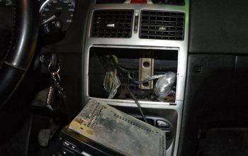 Policijska uprava Zvornik: Uhapšen državljanin Srbije kojem je u vozilu pronađena droga (FOTO)