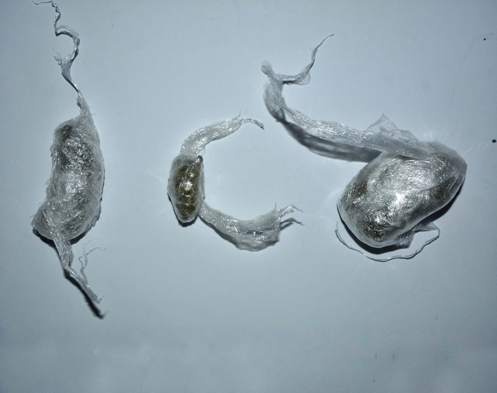 Policijska uprava Zvornik: Uhapšen državljanin Srbije kojem je u vozilu pronađena droga (FOTO)