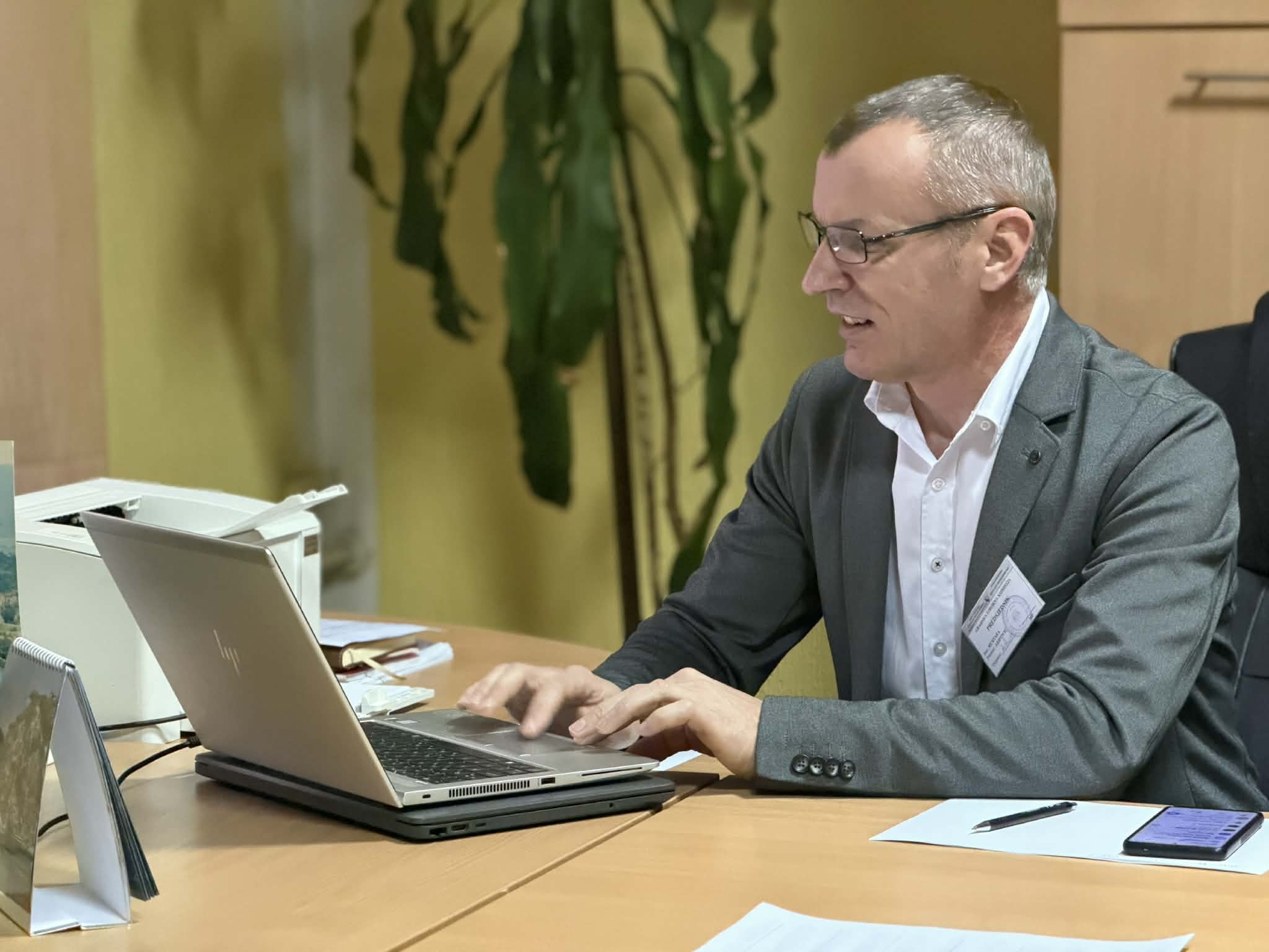 Arifović: U Zvorniku sva biračka mjesta za glasanje na ponovljenim izborima otvorena na vrijeme i izborni proces protiče bez problema