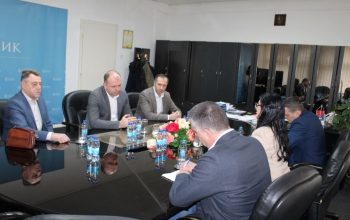 Ulaganja u sportsku infrastrukturu u fokusu sastanka gradonačelnika i ministra porodice, omladine i sporta (FOTO)