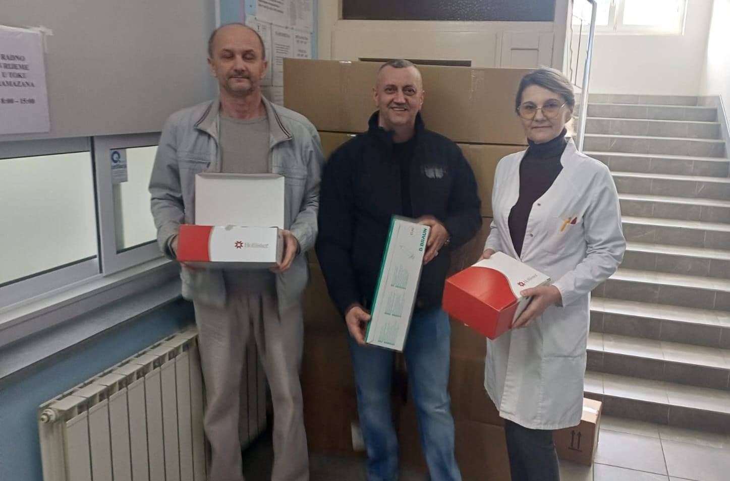 Uspostavljena saradnja za jačanje zdravstva u Sapni: Donacija medicinske opreme iz Austrije