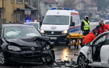 U Zvorniku sudar dva “Golfa”: Suvozač zadobio povrede