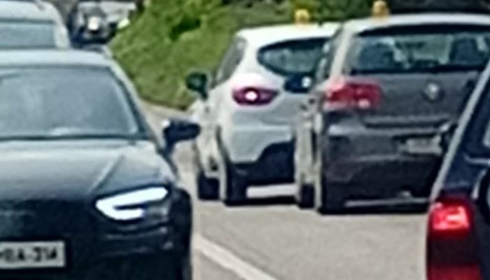 Saobraćajna nezgoda u Meterizama prouzrokovala kilometarske kolone (FOTO)