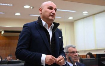 „Imamo nove dokaze da je Džombić kupovao vještaka“: Žestok "okršaj" republičkog tužioca i predsjednika vijeća na suđenju bivšem premijeru RS