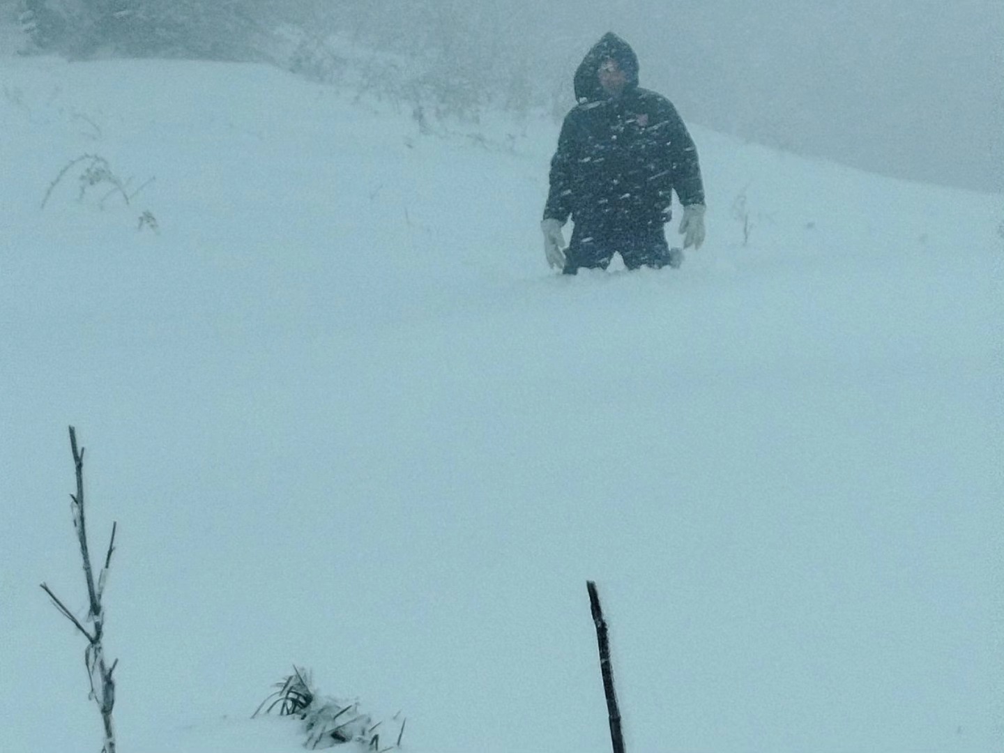 Dijelovi Sna­gova, Čelopeka i Ulica bez struje, izlila se Lokanjska rijeka i na kratko prekinula putnu komunikaciju (FOTO)