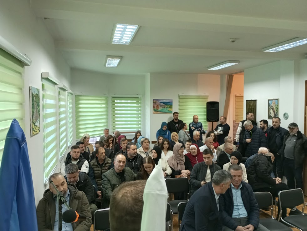 U Zvorniku dostojanstveno obilježen Dan nezavisnosti BiH: Nagrađeni najbolji mladi autori (FOTO)