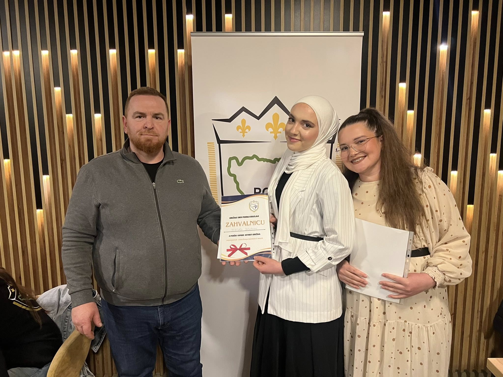 Sinovi Podrinja promovišu kreativnost mladih: Dodijeljene nagrade za “Jedan minut Podrinja” (FOTO)