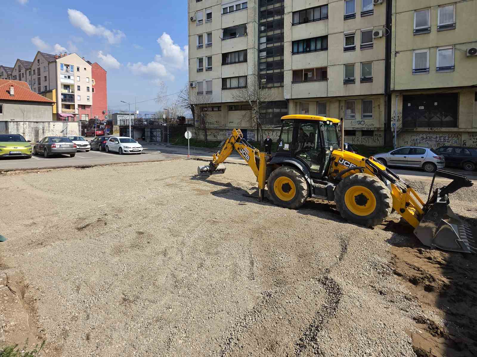 Počela izgradnja igrališta i novih parking mjesta u B blokovima (FOTO)