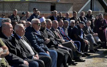 Danas završena manifestacija “Dani otpora Zvornik – Kula Grad 1992.–2026.”, centralni dio održan na Mjetašu pored tvrđave “zbog opasnosti od obrušavanja zidova tvrđave” (FOTO)