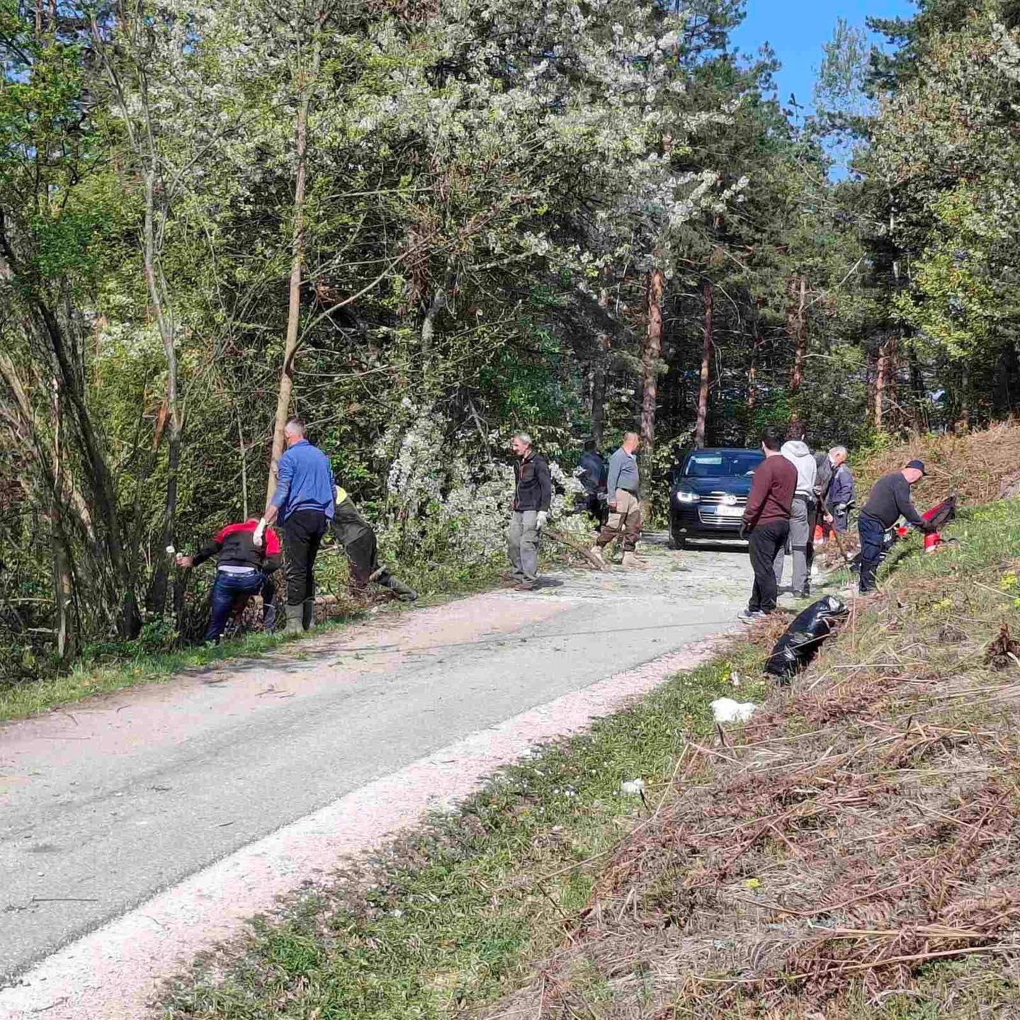 Zvornik u znaku eko akcija, protekli vikend u Kamenici uklonjene divlje deponije i 30 tona smeća pored puta (FOTO+VIDEO)