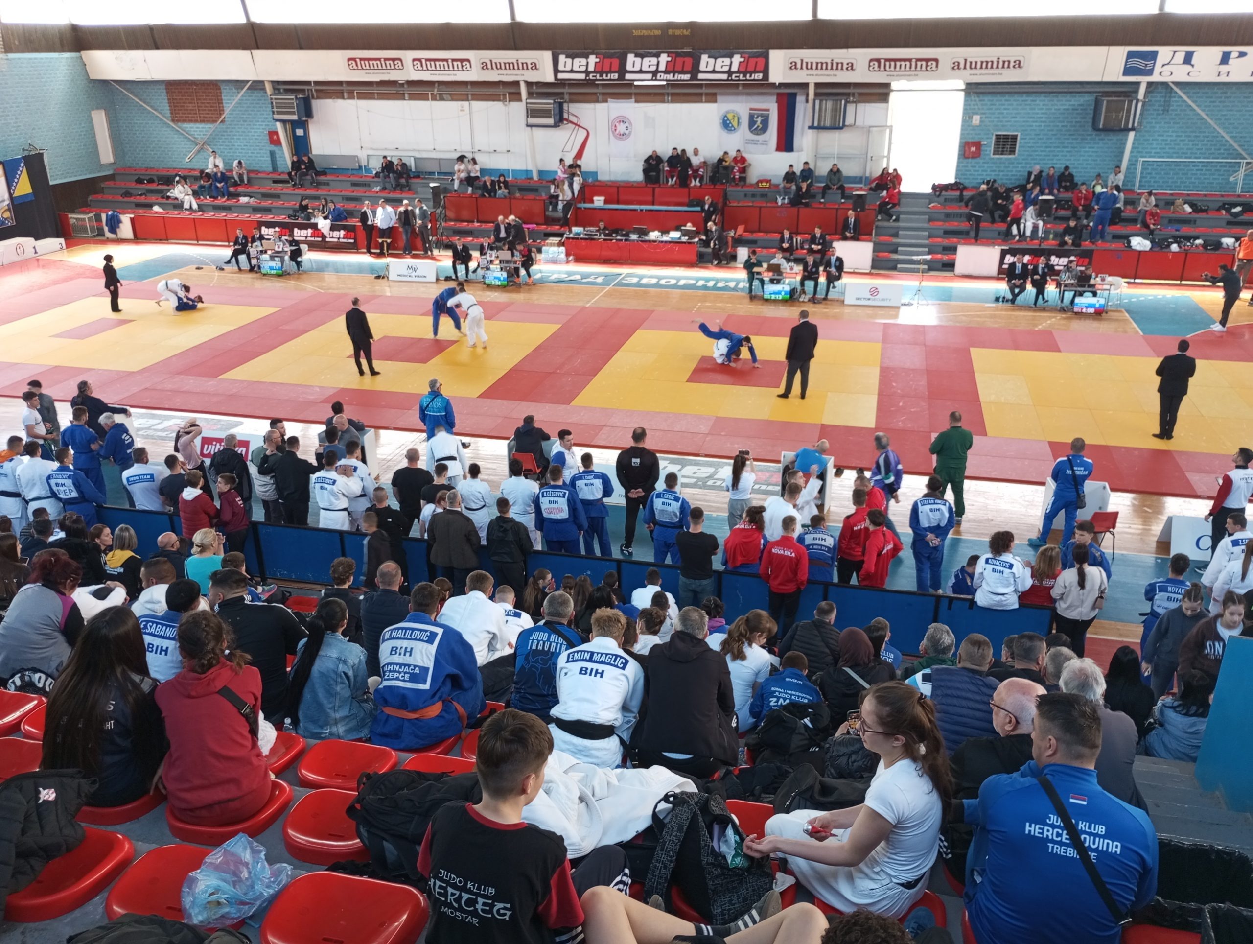 U Zvorniku uspješno organizovano prvenstvo BiH u džudou za juniore i starije pionire (FOTO)