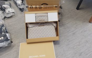 Carinici zaplijenili veći broj predmeta marke MICHAEL KORS prilikom pokušaja prelaza preko granice BiH (FOTO)