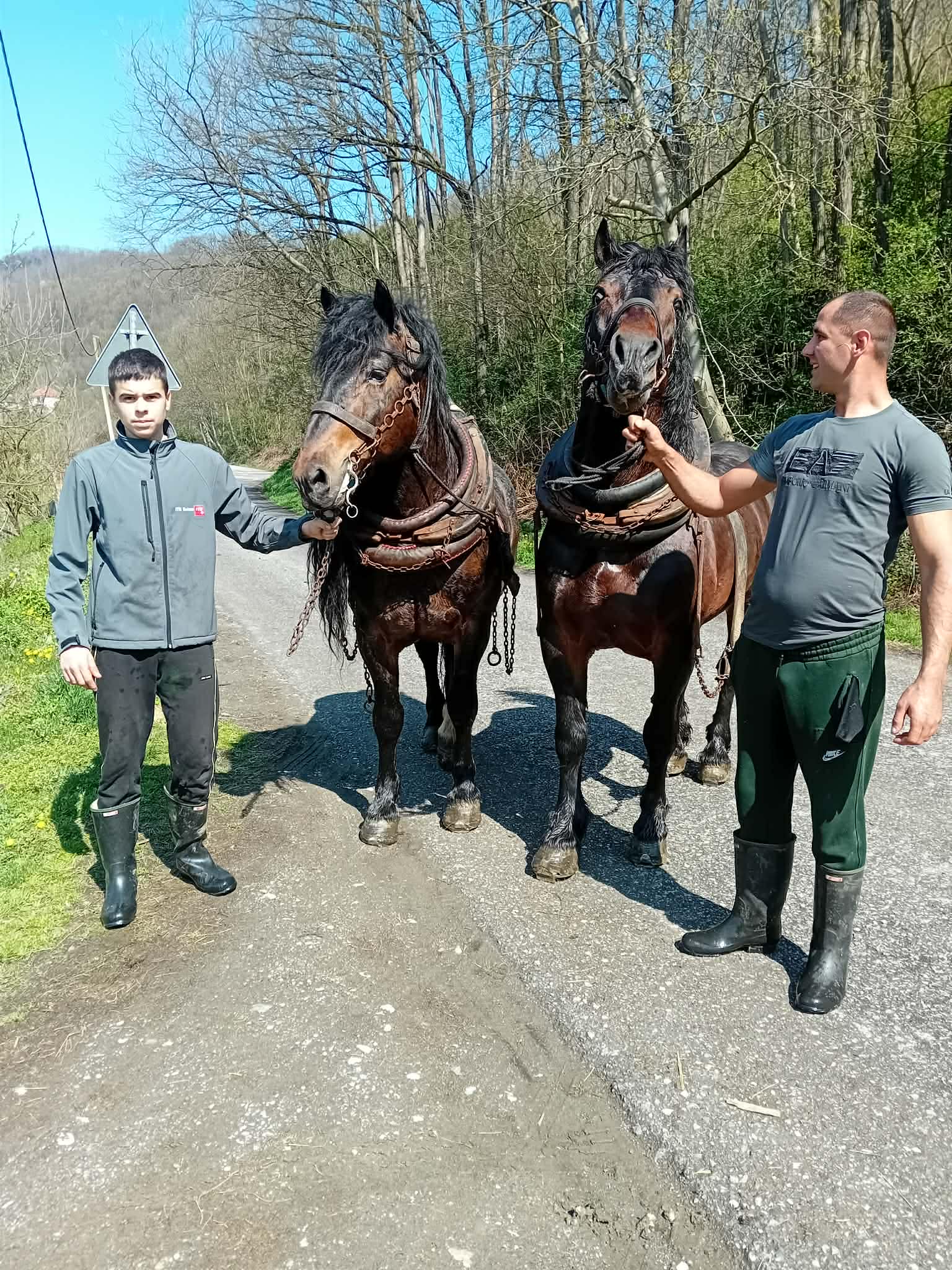 Mladi Hajrudin i njegov prijatelj Željko spremni za nove izazove na štraparijadama (FOTO)