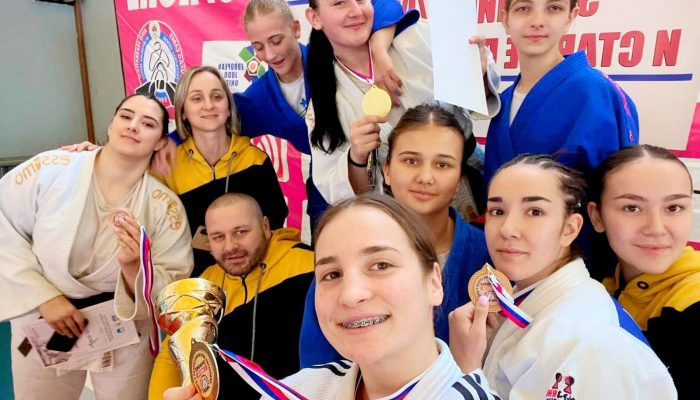 Dominacija džudistkinja “Sokolova”: Titula prvaka Republike Srpske i apsolutna nadmoć Nikoline Jasikovac