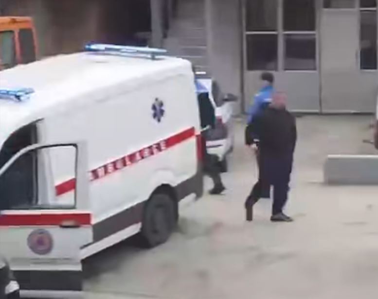 Tri osobe povrijeđene u lančanom sudaru na magistralnom putu Zvornik - Tuzla (FOTO)