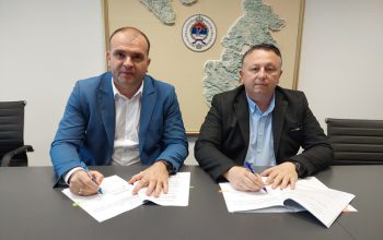 Potpisan ugovor o prenosu vlasništva nad zgradom u Karakaju