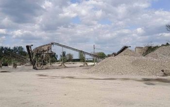 Hapšenje zbog nelegalne eksploatacije i separacije šljunka u priobalju Drine