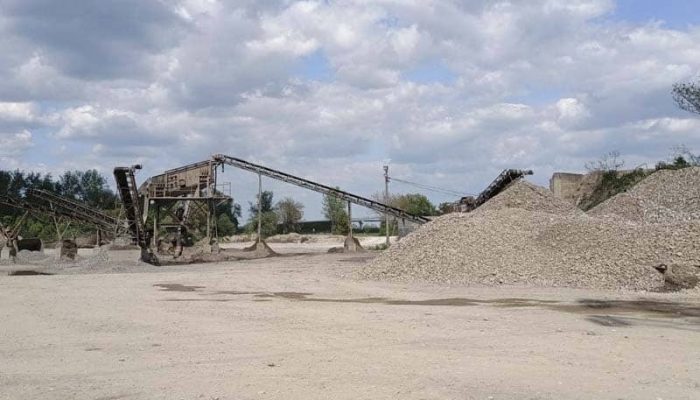 Hapšenje zbog nelegalne eksploatacije i separacije  šljunka u priobalju Drine