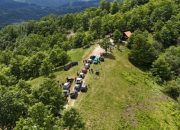 Zajedništvo, rad i druženje na Kičevcu iznad Samara kod Zvornika (FOTO)