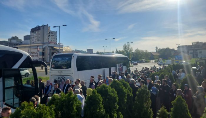 Ispraćene hadžije s područja Medžlisa IZ Zvornik i Muftiluka tuzlanskog