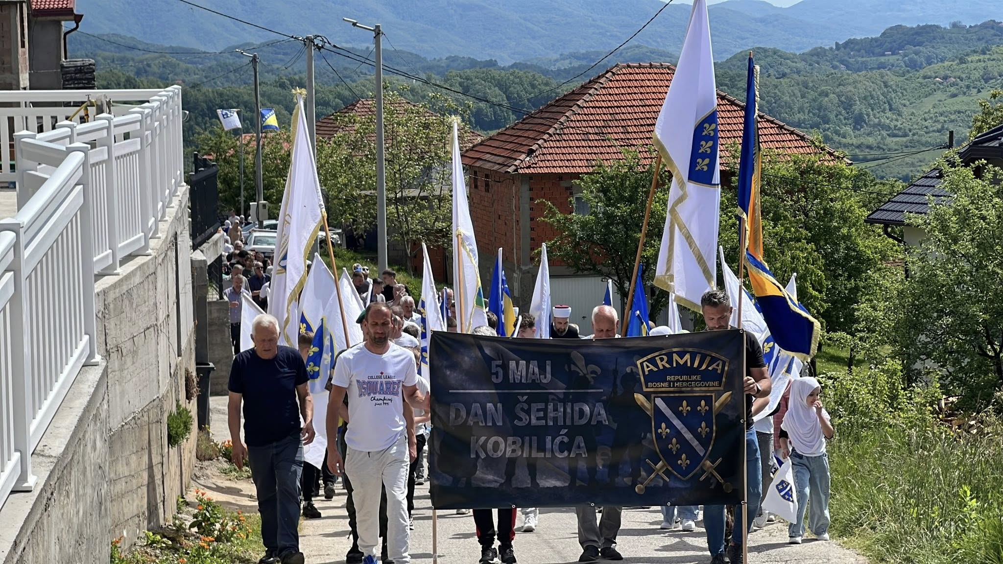 U Kobilićima kod Sapne obilježena još jedna 34 godina od mučkog ubistva 16 zarobljenih vojnika i civila iz ovog mjesta (FOTO)