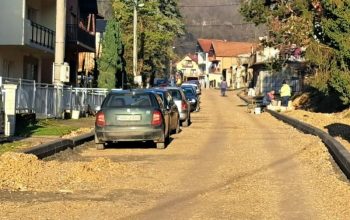 Apel građanima da uklone vozila zbog asfaltiranja puta kroz Šćemliju